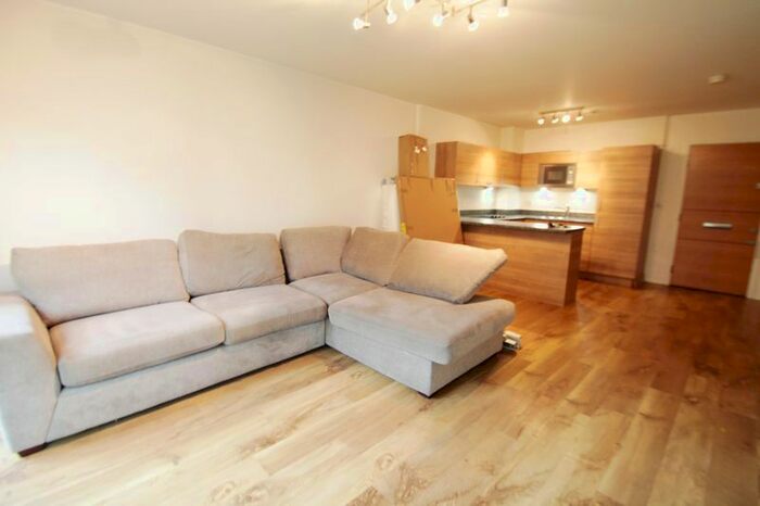 1 Bedroom Flat To Rent In Park Lodge Avenue, West Drayton, UB7