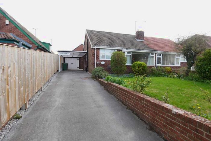 2 Bedroom Semi-Detached Bungalow To Rent In College Road, Gildersome, LS27
