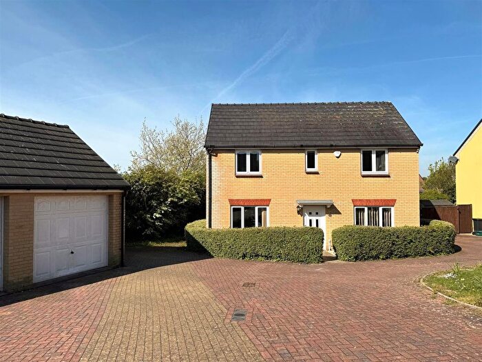 3 Bedroom Detached House For Sale In Brentmere Close, Redlands, Weymouth, DT3