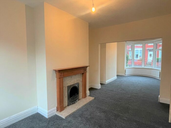 3 Bedroom Semi-Detached House To Rent In Rose Avenue, Blackpool, FY1