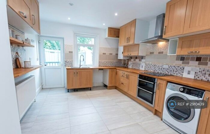 5 Bedroom Maisonette To Rent In Romsey Road, Southampton, SO16