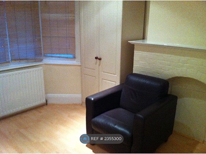 Studio To Rent In Northwood, London, HA6