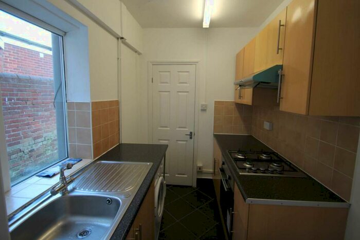 2 Bedroom Terraced House To Rent In Chester Street, Reading, RG30