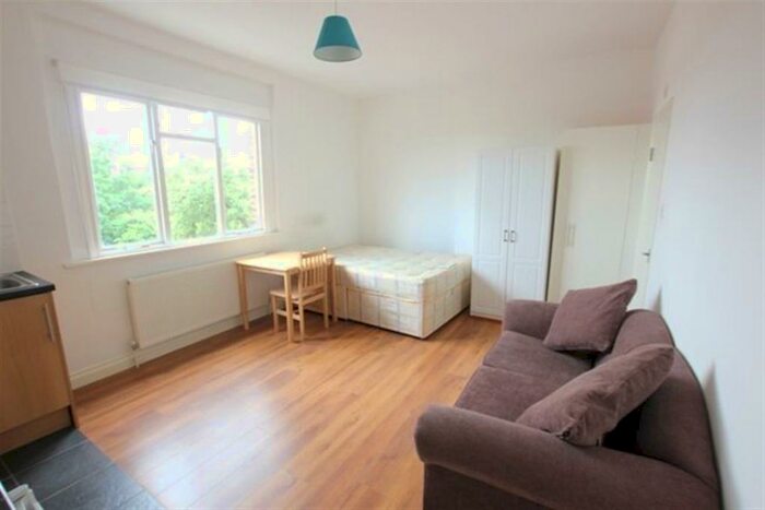 Flat To Rent In Mount View Road, Crouch Hill, London, N4