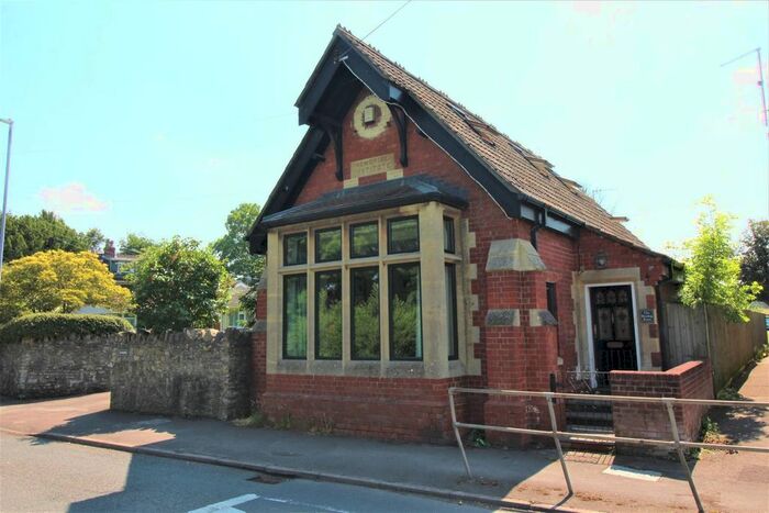 3 Bedroom Property For Sale In Main Road, Easter Compton, Bristol, BS35
