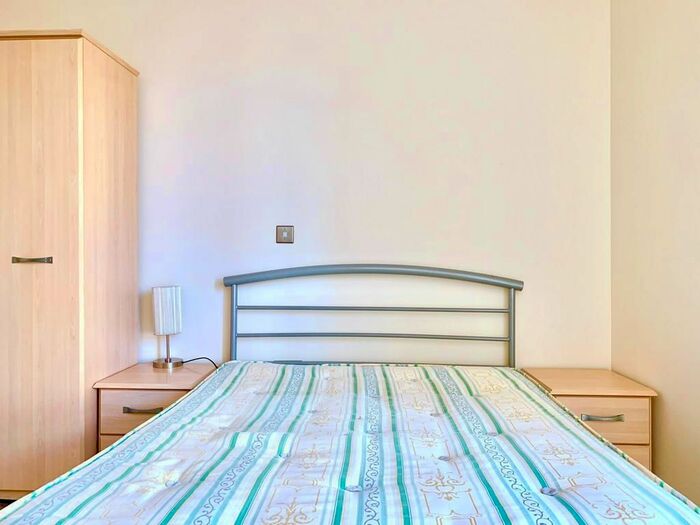 2 Bedroom Flat To Rent In Temple Street, Birmingham, B2