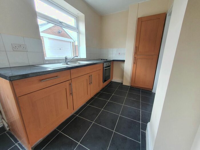 3 Bedroom Property To Rent In Greenleafe Avenue, Wheatley Hills, Doncaster, DN2