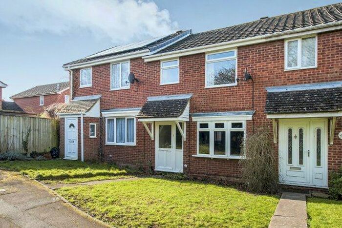 3 Bedroom Property To Rent In Freshbrook, Swindon, SN5