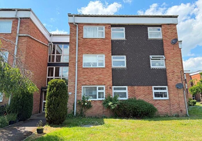 1 Bedroom Flat For Sale In Fairview Road, Taplow, Maidenhead, Berkshire, SL6