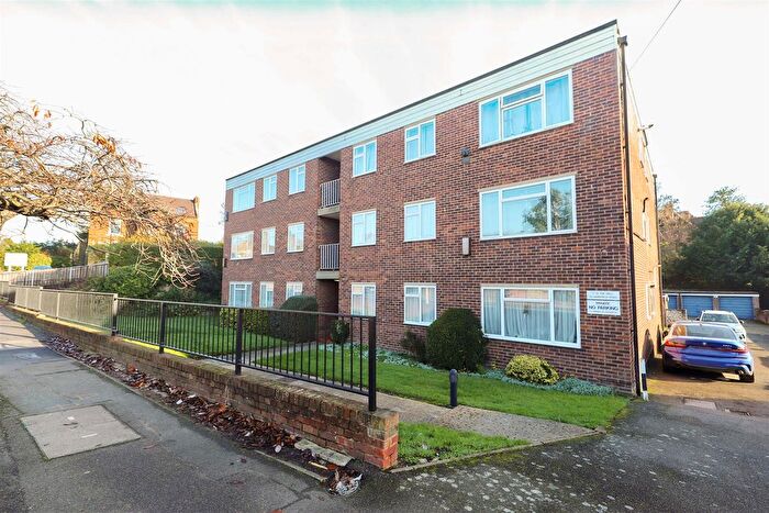 2 Bedroom Flat For Sale In Harefield Road, North Uxbridge, UB8