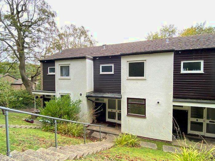 3 Bedroom Town House To Rent In Church Hill, Caterham, Surrey, CR3