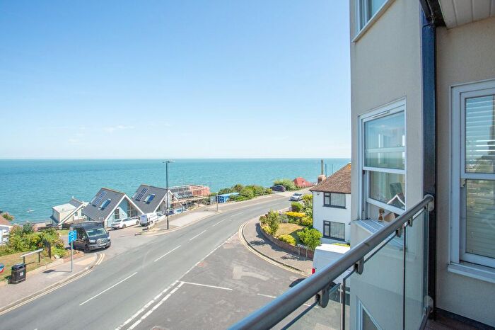 2 Bedroom Flat For Sale In Western Esplanade, Herne Bay, Kent, CT6