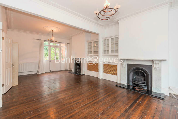 4 Bedroom Terraced House To Rent In Claremont Road, Highgate, N6