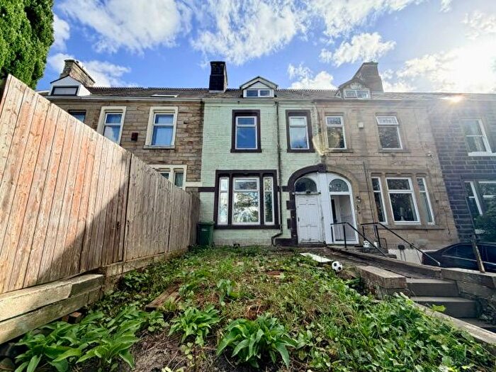 5 Bedroom Terraced House To Rent In Victoria Avenue, Brierfield, BB9