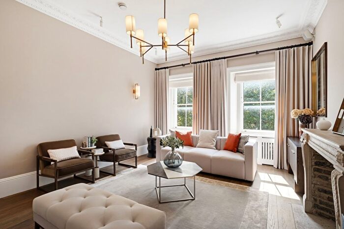 3 Bedroom Flat For Sale In Onslow Gardens, South Kensington, London, SW7