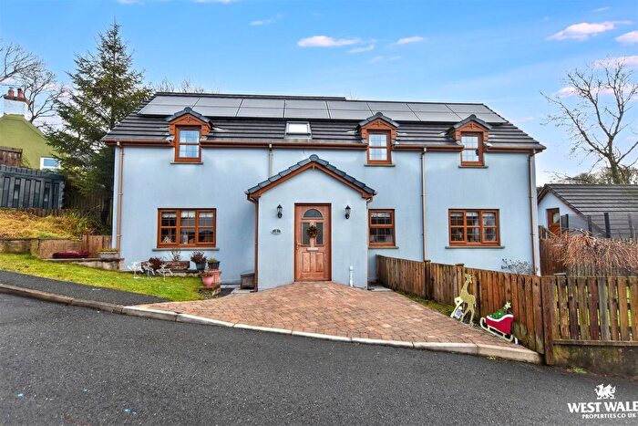 4 Bedroom Detached House For Sale In Mill Lane, Narberth, SA67