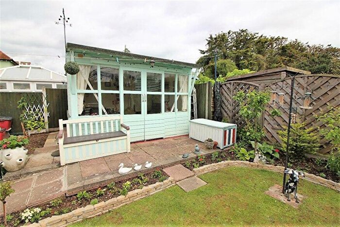 2 Bedroom Detached Bungalow For Sale In Uplands Road, Clacton On Sea, CO15