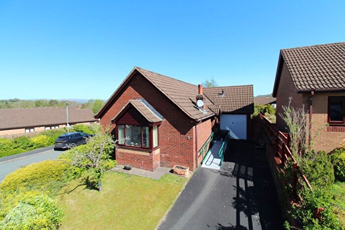3 Bedroom Detached Bungalow For Sale In Tai Ar Y Bryn, Builth Wells, LD2