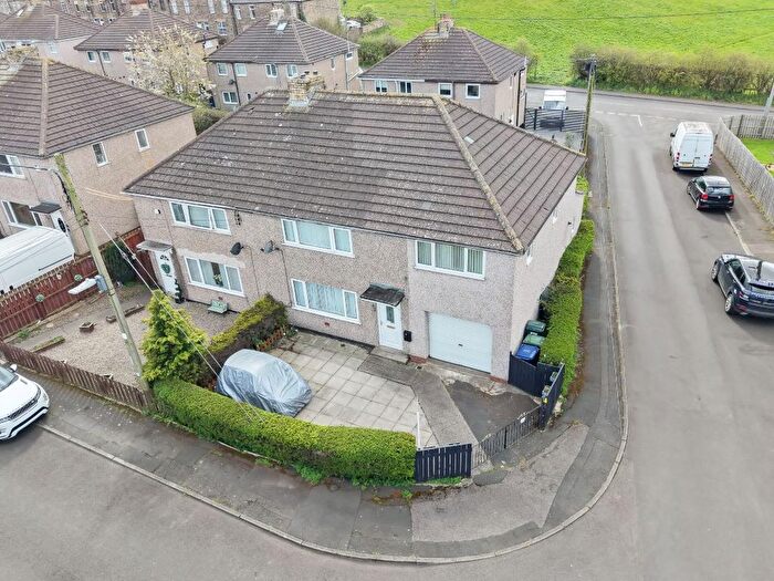 4 Bedroom Semi Detached House For Sale In Chesters Gardens, Ryton, Tyne And Wear, NE40