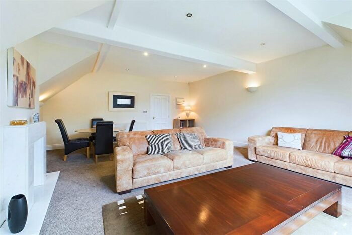 2 Bedroom Apartment To Rent In Jesmond Park West, Newcastle Upon Tyne, NE7