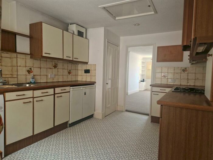 2 Bedroom Apartment To Rent In Maltravers Street, Arundel, BN18