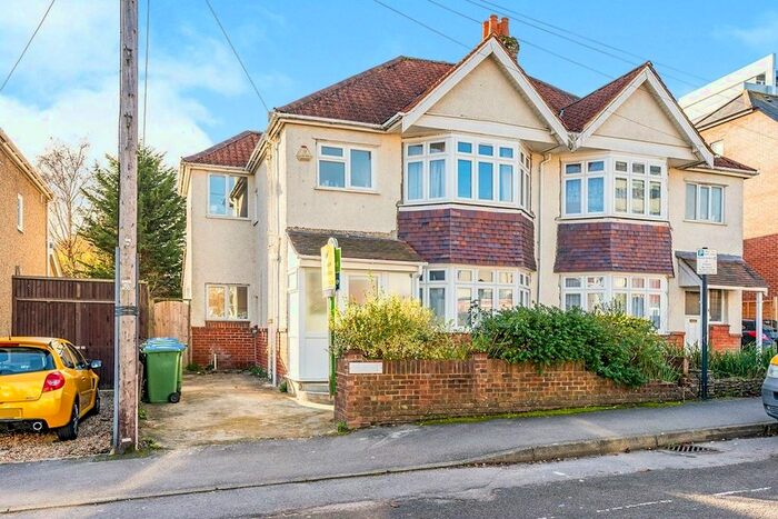 6 Bedroom Semi-Detached House To Rent In Ripstone Gardens, Southampton SO17