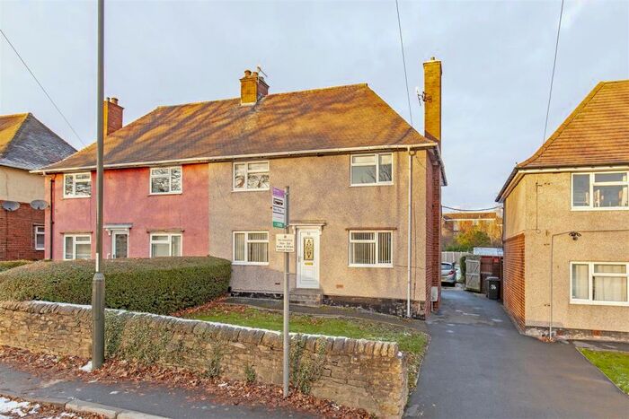 3 Bedroom Semi-Detached House To Rent In Stand Road, Whittington Moor, Chesterfield, S41