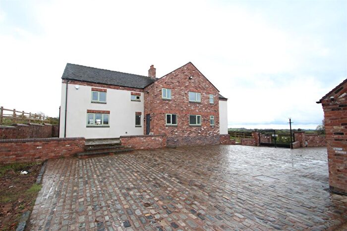 5 Bedroom Detached House To Rent In Great Oak Road, Bignall End, Stoke-On-Trent, ST7