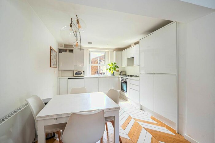 4 Bedroom Flat To Rent In Paddington Street, Marylebone, London, W1U