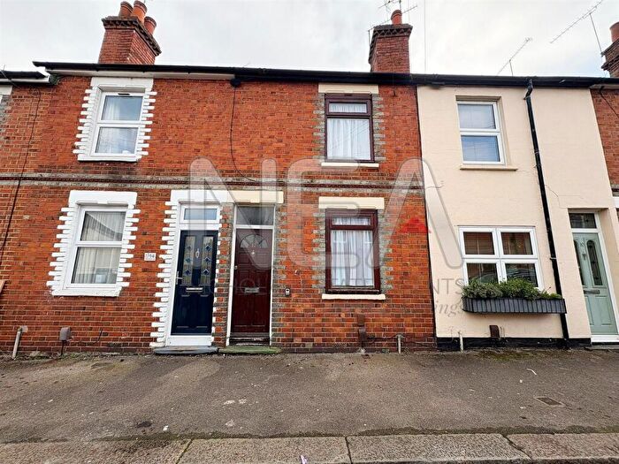 2 Bedroom Terraced House To Rent In Little Johns Lane, Oxford Road, Reading, RG30