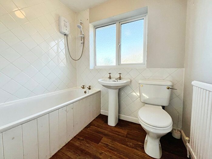 3 Bedroom Semi-Detached House For Sale In York Road, Little Driffield, Driffield, YO25