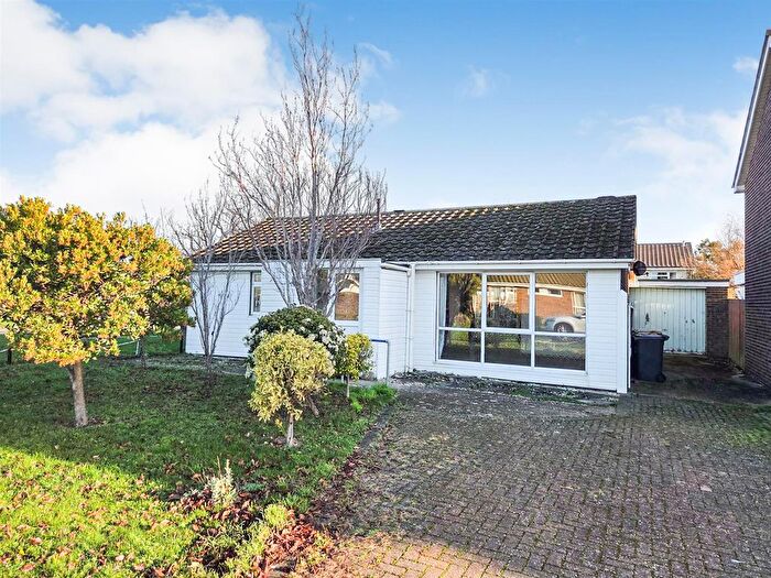 2 Bedroom Detached Bungalow For Sale In Birkdale Road, Bedford, MK41