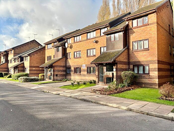 2 Bedroom Flat To Rent In Neasden, NW10