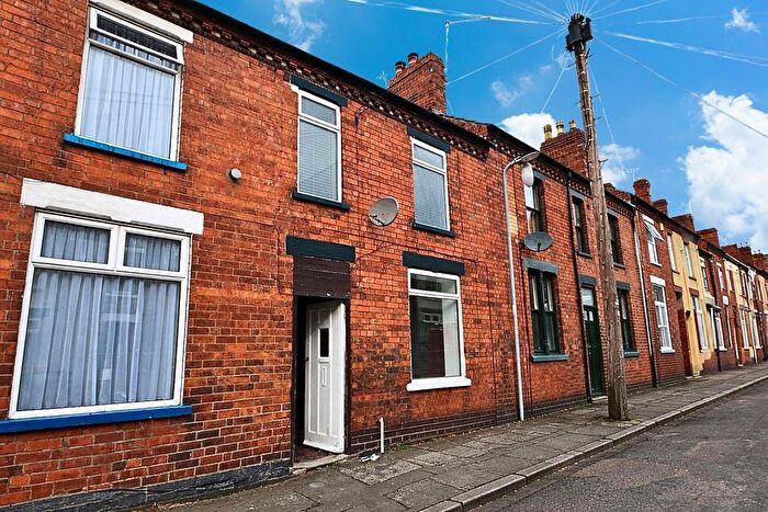 3 Bedroom Terraced House For Sale In Oakfield Street, Lincoln, LN2
