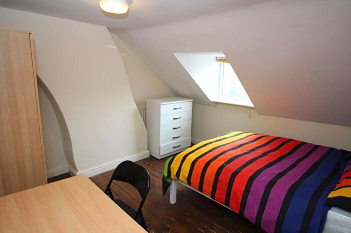 4 Bedroom House To Rent In **/** Student Room Newland St West, LN1
