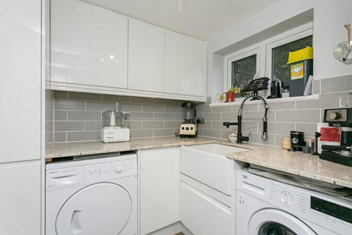 4 Bedroom Detached House For Sale In Barrack Hill, Hythe, CT21