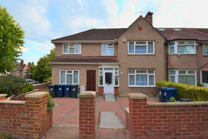 1 Bedroom Maisonette To Rent In Whitton Avenue East, Greenford, Greater London, UB6