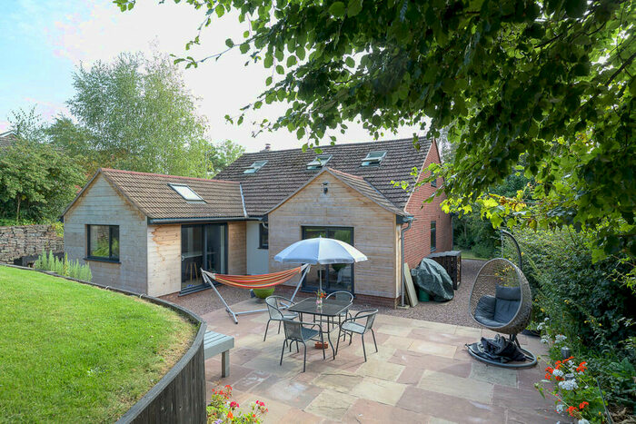 4 Bedroom Detached Bungalow For Sale In Nr Ross-on-Wye Mature Gardens, HR9