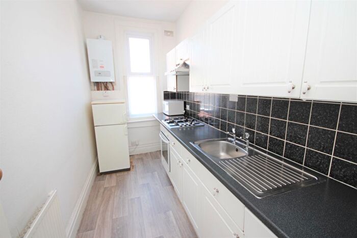 1 Bedroom Flat To Rent In Christchurch Road, Boscombe, Bournemouth, BH7