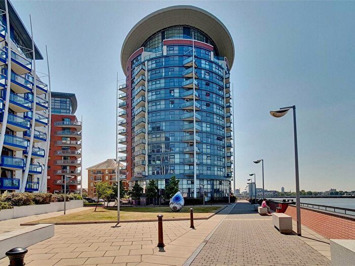 1 Bedroom Flat To Rent In Orion Point, Crews Street, Canary Wharf, Westferry, London, E14