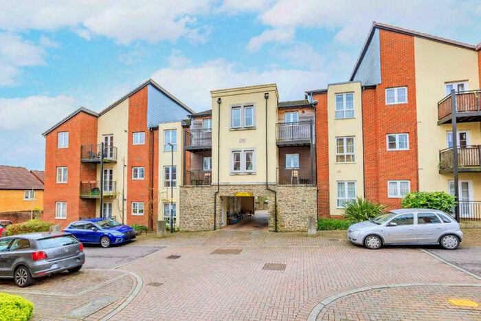 2 Bedroom Apartment To Rent In Bartholomews Square, Bishopston, Bristol, BS7
