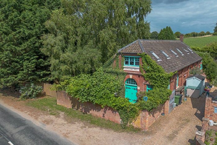 4 Bedroom Detached House For Sale In Burnham Road, South Creake, NR21