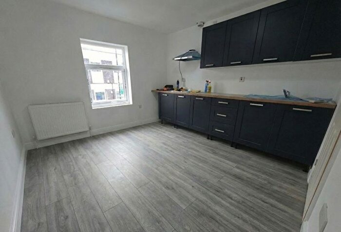 18 Bedroom Terraced House To Rent In Upper High Street, Wednesbury, WS10