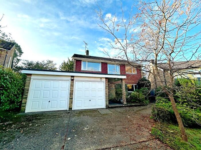 4 Bedroom Property To Rent In Greencroft, Guildford, GU1