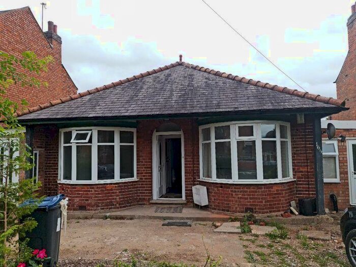 5 Bedroom Bungalow To Rent In Umberslade Road, Selly Oak, Birmingham, B29