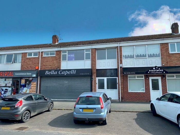 2 Bedroom Flat To Rent In Buckingham Grove, Kingswinford, DY6