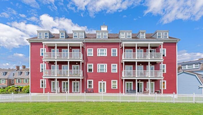 2 Bedroom Flat To Rent In Lewiston Close, Worcester Park, KT4