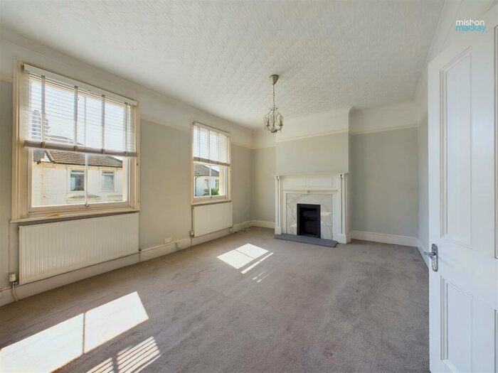 1 Bedroom Flat To Rent In Hova Villas, Hove, BN3
