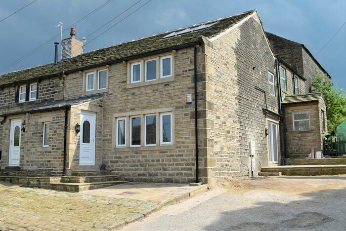 4 Bedroom End Of Terrace House To Rent In Varley Road, Slaithwaite, Huddersfield, HD7