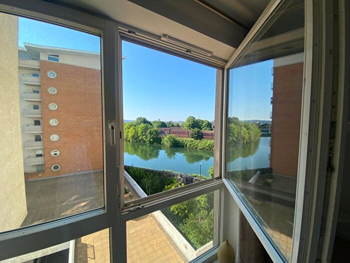 1 Bedroom Apartment For Sale In Heol Glan Rheidol, Cardiff, CF10